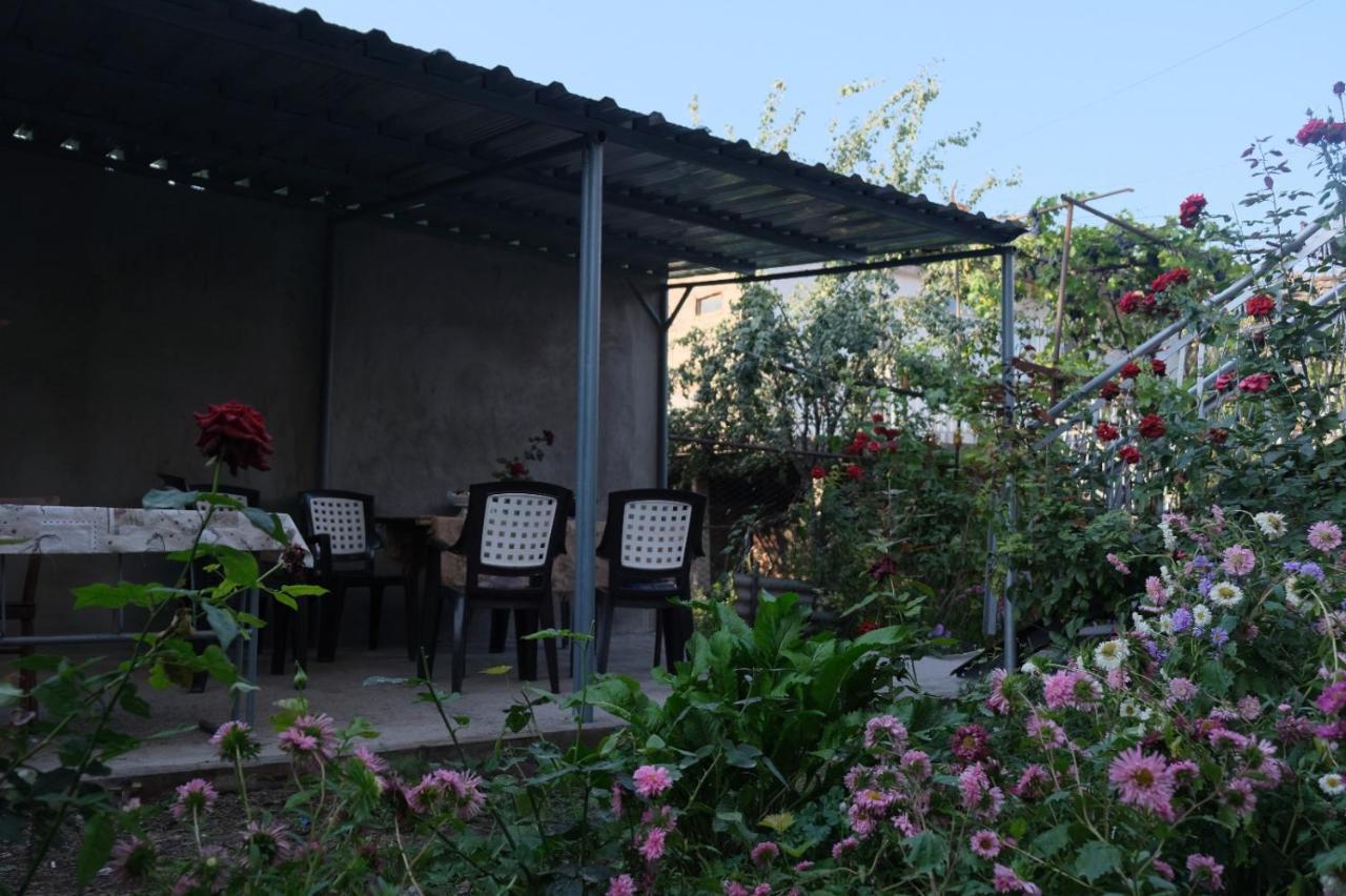 Hotel Center Goris Exterior foto